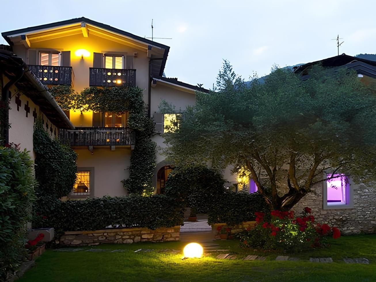 Bed And Breakfast Casa Del Nonno Adrara San Rocco Luaran gambar